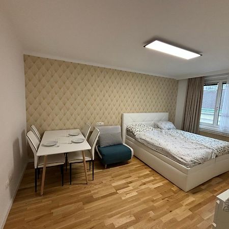 Exclusive Serviced Flat On Taborstrasse เวียนนา ภายนอก รูปภาพ